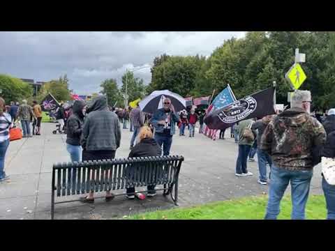 Read more about the article Full Conversation With The Old Lefty At The Olympia Anti Mandate Rally At Washington State Capitol