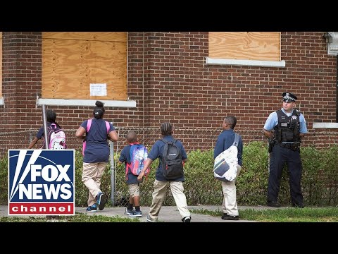 You are currently viewing ‘Outnumbered’ slams Chicago Teachers Union for vote on remote learning