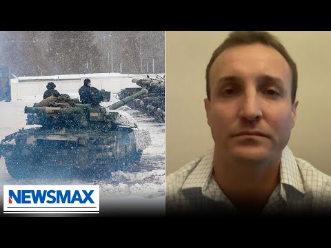 You are currently viewing Ex-Marine who went viral slamming Biden’s Afghan pullout’s WARNING about Ukraine | Wake Up America