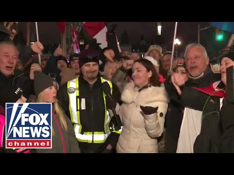 You are currently viewing Canadian protesters tell Hannity how they feel about ‘gutless, spineless, cowardly’ Trudeau