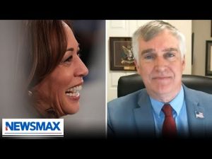 Read more about the article Ex-CIA Analyst gives ‘frank’ opinion of Kamala Harris | Wake Up America