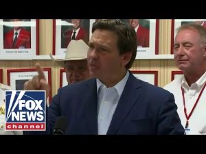 Read more about the article Tucker: DeSantis humiliates reporter for asking this question