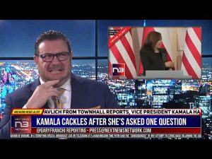 Read more about the article SICK! Watch Kamala Cackle Hysterically After She’s Asked One Question On Ukraine