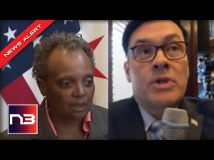 Read more about the article Chicago Mayor Lori Lightfoot WRECKED By Reporter Who Calls Her Out Bad