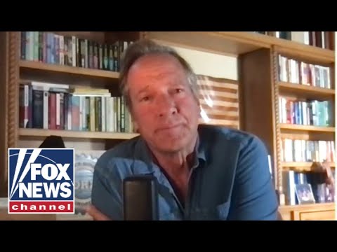 You are currently viewing Mike Rowe slams Dem’s call for $30 minimum wage: ‘Why not $50?’