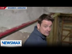 Read more about the article WATCH: Correspondent gives tour of old bank building housing supplies and food for Ukrainians