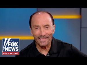 Read more about the article Lee Greenwood reflects on his career and patriotism in America | Brian Kilmeade Show