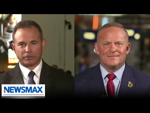 You are currently viewing Newsmax hosts yelled at by left-wing protestors outside NRA convention