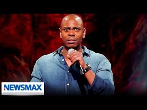 Read more about the article Comedian Dave Chappelle attacked during show in LA; footage shows attacker being detained