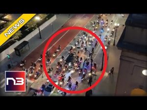 Read more about the article Ring Of Fire LIGHTS Up Chicago In Viral Video As Drag Racers Surround Crowd With Donuts