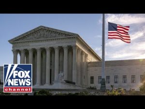 Read more about the article Protesters expected to blockade Supreme Court ahead of Roe v Wade ruling