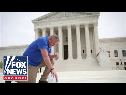 You are currently viewing Ex-Washington state football coach attacked by Sports Illustrated while awaiting SCOTUS ruling