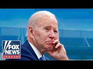 Read more about the article Papa John’s founder rips Biden’s anti-business policies | The Ben Domenech Podcast