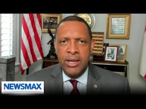 Read more about the article It’s time for minorities to ‘destroy’ the Democratic Party | Vernon Jones | ‘Wake Up America’