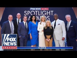 Read more about the article ‘The Five’ looks at the FOX News Media Spotlight Awards