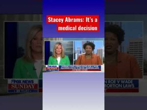 Read more about the article Stacey Abrams pressed on abortion in the ninth month of pregnancy #shorts