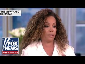 Read more about the article ‘The Five’ rips ‘The View’ host Sunny Hostin over comments about GOP, guns