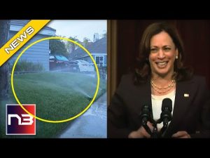 Read more about the article Kamala Harris Seen Doing Something CRINGE In California… What’s Wrong With Her?