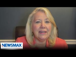 Read more about the article Biden caused gas prices to go up | Debbie Lesko | ‘America Right Now’