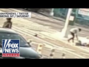 Read more about the article Shocking video: Pedestrian robbed after being hit by car