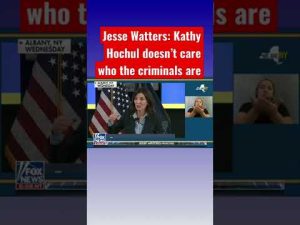 Read more about the article Jesse Watters: Kathy Hochul refuses to answer this basic question #shorts