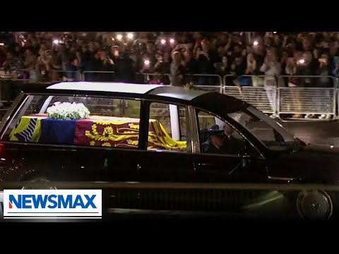 You are currently viewing WATCH: Queen Elizabeth II’s casket arrives at Buckingham Palace