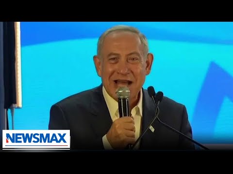 You are currently viewing Benjamin Netanyahu rides bulletproof ‘Bibi-Bus’ on campaign trail | Report | ‘Wake Up America’