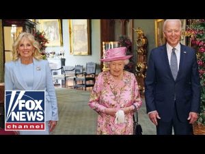 Read more about the article Biden, first lady arrive in London ahead of Queen’s funeral