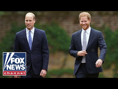 You are currently viewing Royal couples greet mourners at Windsor Castle