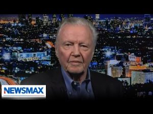 Read more about the article Jon Voight: What Trump did for the Middle East was “monumental”