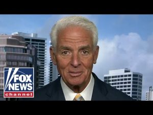 Read more about the article Charlie Crist: DeSantis ought to be honest about why he wants to be governor