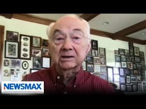 Read more about the article Welfare is destroying the American dream | Sen. Phil Gramm | America Right Now