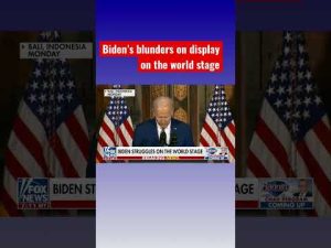 Read more about the article Biden’s public gaffes and mishaps mount #shorts