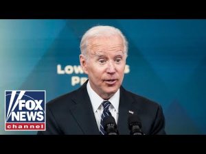 Read more about the article Biden reverses vow on student loan repayment pause