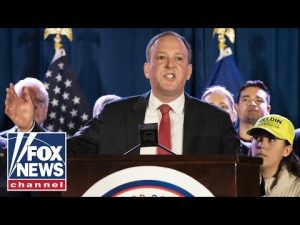 Read more about the article WATCH LIVE: Lee Zeldin holds ‘Save Our State’ rally with Rep. Stefanik