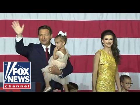 You are currently viewing Crowd interrupts DeSantis victory speech with raucous chant