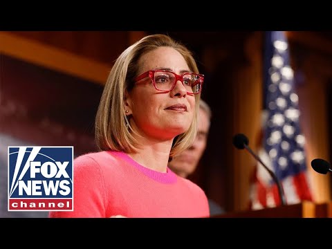 You are currently viewing Kyrsten Sinema calls out Biden: ‘This is a no-brainer’