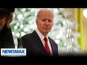 Read more about the article Biden vacations as country faces airline crisis, global tensions