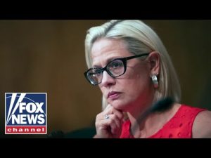 Read more about the article ‘Jaw-dropping’: Kyrsten Sinema leaves Democratic Party