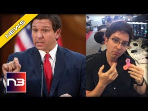 Read more about the article Ron Desantis Under Siege For Fighting Liberal Media And He’s Fighting Back