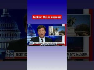 Read more about the article Tucker roasts notorious RBG statue #shorts