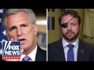 Read more about the article Dan Crenshaw blasts Never-McCarthy group within GOP caucus