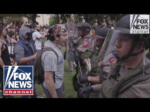 You are currently viewing Dozens of anti-Israel protesters arrested amid standoff at University of Texas