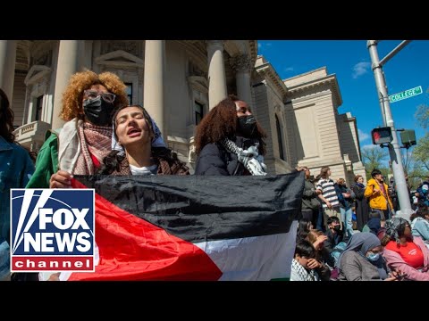 You are currently viewing Dozens of protesters arrested in Yale amid violent anti-Israel protests