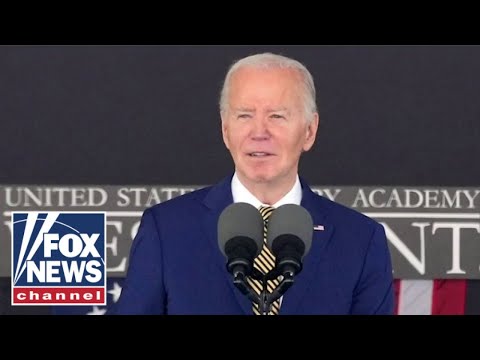 You are currently viewing Dem strategist calls out Biden: ‘Messaging is full of s***’