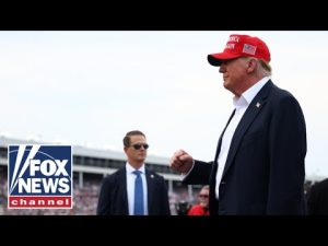 Read more about the article Trump gets ‘roaring reception’ at Coca-Cola 600 NASCAR race