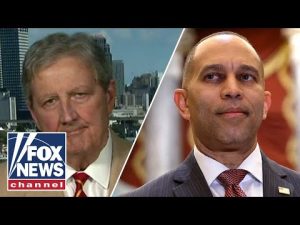 Read more about the article Sen. Kennedy: Hakeem Jeffries thinks the SCOTUS are ‘politicians in robes’