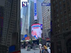 Read more about the article SEE IT!: NEWSMAX lights up Times Square in New York City