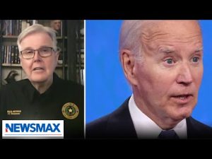 Read more about the article Either Biden debate was a setup or his people are stupid: Dan Patrick | The Chris Salcedo Show