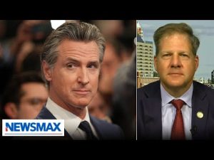 Read more about the article Newsom wants to stay on sidelines until 2028: Gov. Sununu